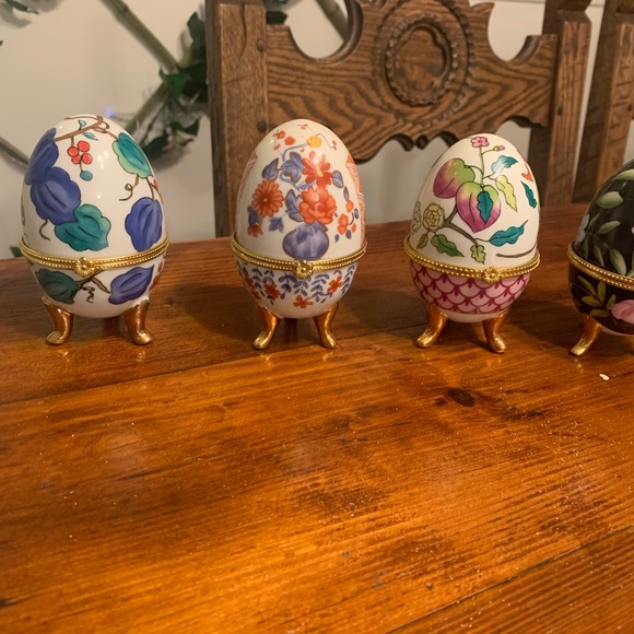 Other - 🔥💕 Wow 8 hand painted porcelain eggs 💕